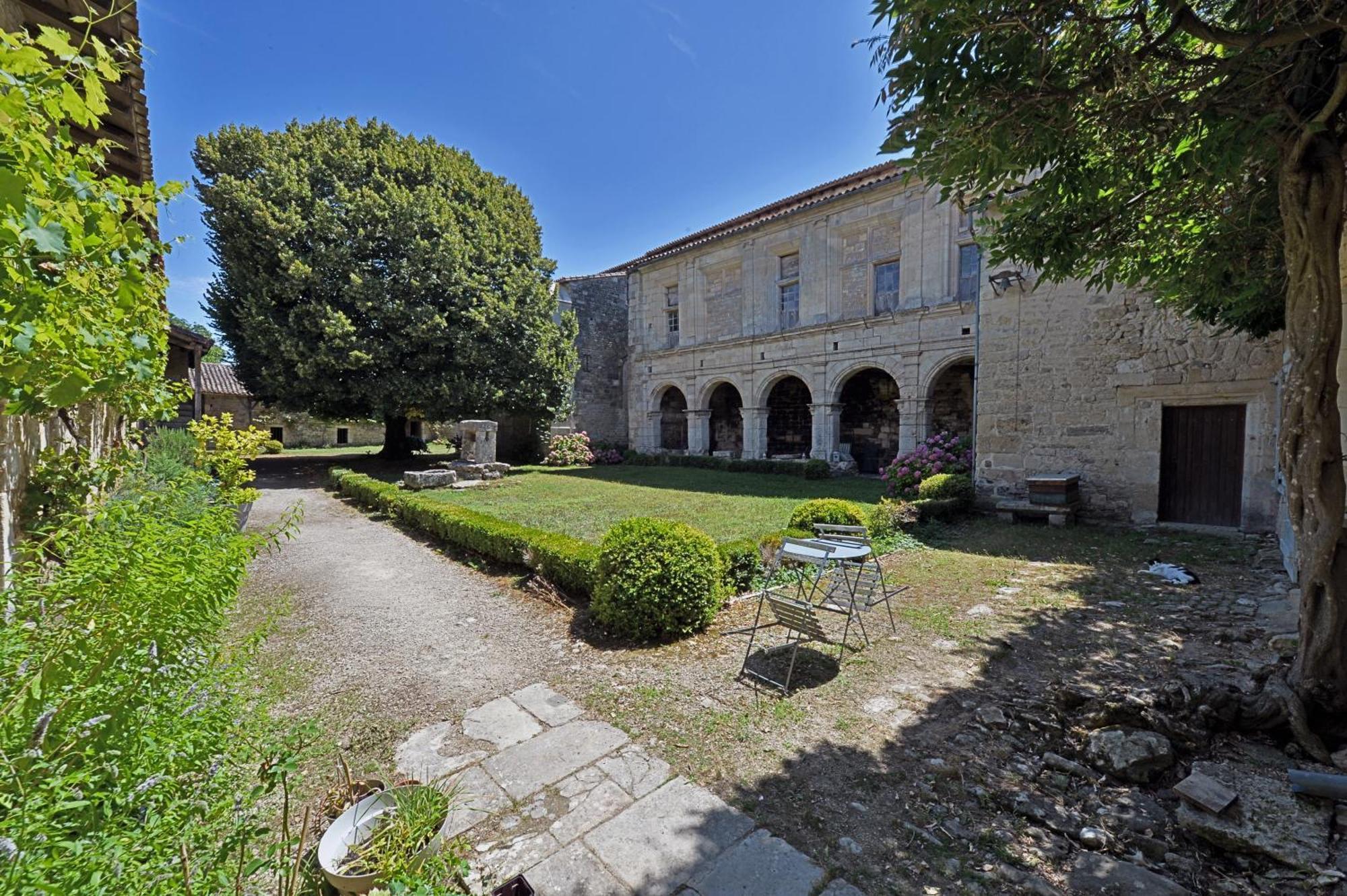 Le Prieure Saint Barthelemy Hotel Azay-le-Brule Exterior photo